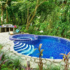Отель Toucan Villa Family Home w Private Pool Garden AC, фото 7