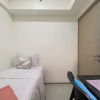 Отель Warm And Homey 2Br At Meikarta Apartment, фото 3