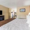 Отель Quality Inn, фото 5