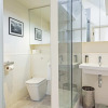 Отель Bright 2 Bedroom Apartment in South Kensington, фото 9