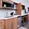 Отель Home2 Suites by Hilton Tampa Downtown Channel District, фото 41