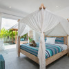 Отель Villa Bronte Beachside Living in the Heart of Canggu Sleeps 4 pax Light and Bright Beautiful Modern , фото 11