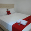 Отель RedDoorz near Mall Ratu Indah 3, фото 6