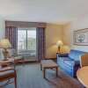 Отель La Quinta Inn & Suites by Wyndham Islip - MacArthur Airport, фото 5
