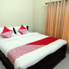 Отель OYO 752 Abz Guest House Syariah, фото 5