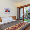 Отель RedDoorz at Tegal Sari Berawa, фото 1