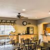Отель Quality Inn & Suites Hendersonville - Flat Rock, фото 25