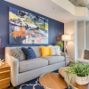 Отель Plush 1BR w/ Pool + Gym in Victory Park, фото 2