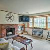Отель Traditional Cape Cod Cottage: Walk to Beach!, фото 13