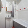 Отель Spacious Central Apartment, фото 6