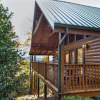 Отель Enchanted View Lodge, 3 Bedrooms, Sleeps 10, Pool Access, Mountain View, фото 15