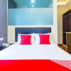 Отель OYO 90429 Hotel Narasindo, фото 12