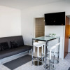 Отель Charming Studio - City Center W Smart TV, фото 1