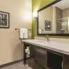 Отель La Quinta Inn & Suites by Wyndham Tyler - University Area, фото 21