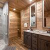 Отель Hawkeye Ridge 3 Bedroom Cabin by Redawning, фото 12