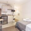 Отель Flat 2, 15 Foregate Apartment - Worcester City Centre, фото 4