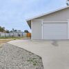 Отель Convenient Joshua Tree Apartment - Walk to Town! в Джошуа-Трех