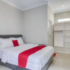 Отель RedDoorz Syariah near Universitas PGRI Yogyakarta, фото 3