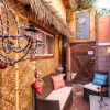 Отель Tiki Hut Love Shack Venice Beach - Studio Br Apts, фото 7