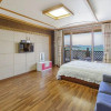 Отель Yeosu Glow Floor Pension, фото 3