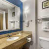 Отель Comfort Suites Atlanta Airport, фото 9
