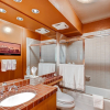 Отель Centennial 2 Bedroom Condo Unit no. 7, фото 18