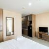 Отель Homey And Simply Studio The Enviro Apartment, фото 5