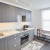 Отель Host Stay Apartment 3 Queens Court, фото 9
