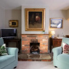 Отель Cosy Cottage in Beautiful South Downs Walk 2 Pub, фото 4