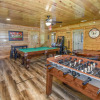 Отель SmokyStays 10 Bedroom Cabin, фото 17