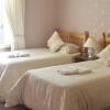 Отель Abonny Guest House в Странраре