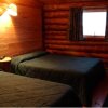 Отель Lazy Bear Lodge в Черчилле