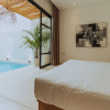 Отель The Serendipity Palms Villa by Hombali, фото 3