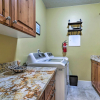 Отель La Verkin Home w/ Paddle Boards, Kayaks & Bikes!, фото 10