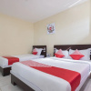 Отель OYO 1075 Rumah Indah Losari Inn, фото 19