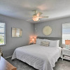 Отель Cozy Galveston Beach House - Walk to the Gulf!, фото 4