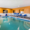 Отель Comfort Suites North, фото 32