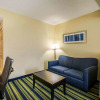 Отель Comfort Inn & Suites Lantana - West Palm Beach South, фото 9