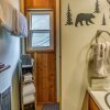 Отель Cozy 'bears Hideaway' Cabin ~ 3 Mi to Shaver Lake!, фото 11