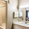 Отель Rodeway Inn Regalodge, фото 8