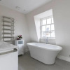 Отель Gorgeous 5 Bed / Sleeps 10 - in Battersea Village, фото 10