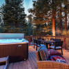 Отель Wolfe by Avantstay 5mins Northstar! w/ Hot Tub, Fireplace, 2 Private Decks!, фото 19