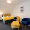 Отель Comfy House - Sleeps 14 - 14 min to City Centre, фото 9