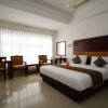 Отель OYO 10637 Hotel Chandana Residency, фото 34