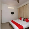 Отель OYO 24987 Zaina, фото 8