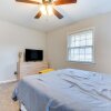 Отель Cozy Austell Home w/ Sunroom - 4 Mi to Six Flags!, фото 4