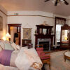 Отель Beall Mansion An Elegant Bed & Breakfast Inn, фото 3
