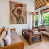 Отель Fabulous Private Villa, 3 BR, Canggu With Staff, фото 2