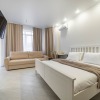 Гостиница Delyuks na Pribrezhnoy 10 Deluxe Apartment, фото 3