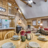 Отель Er239- Sleepy Bear Great Location â Close To Town! 2 Bedroom Cabin by RedAwning, фото 8
